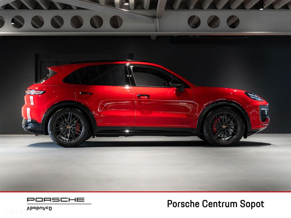Porsche Cayenne GTS - 6