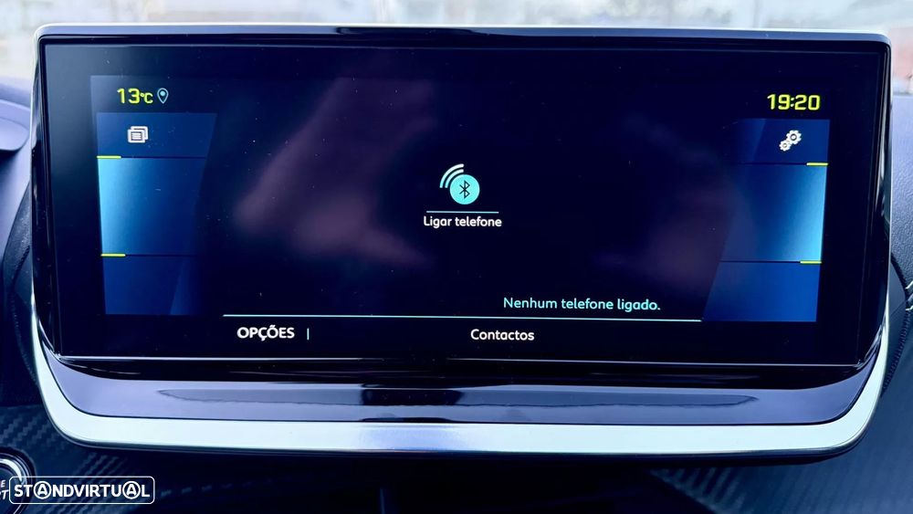 Peugeot e-2008 50 kWh GT - 29