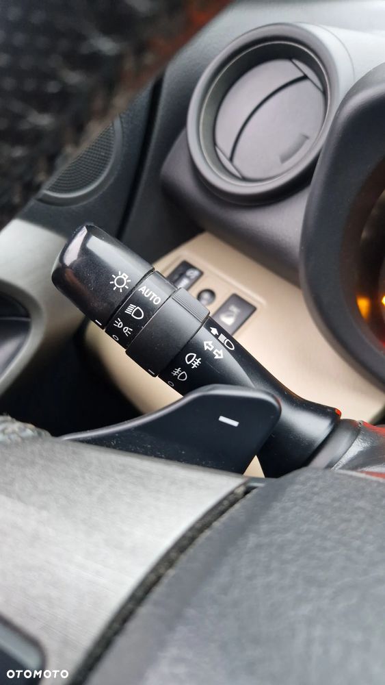 Toyota RAV4 2.0 VVT-i Prestige NAVI MS - 34