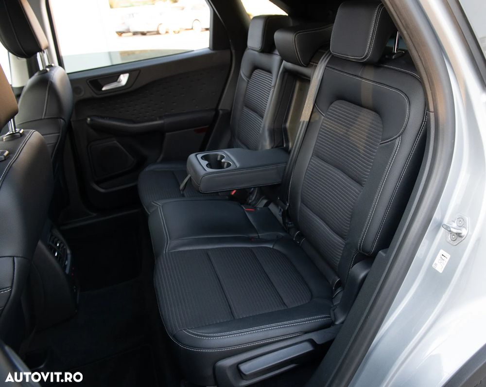 Ford Kuga - 34