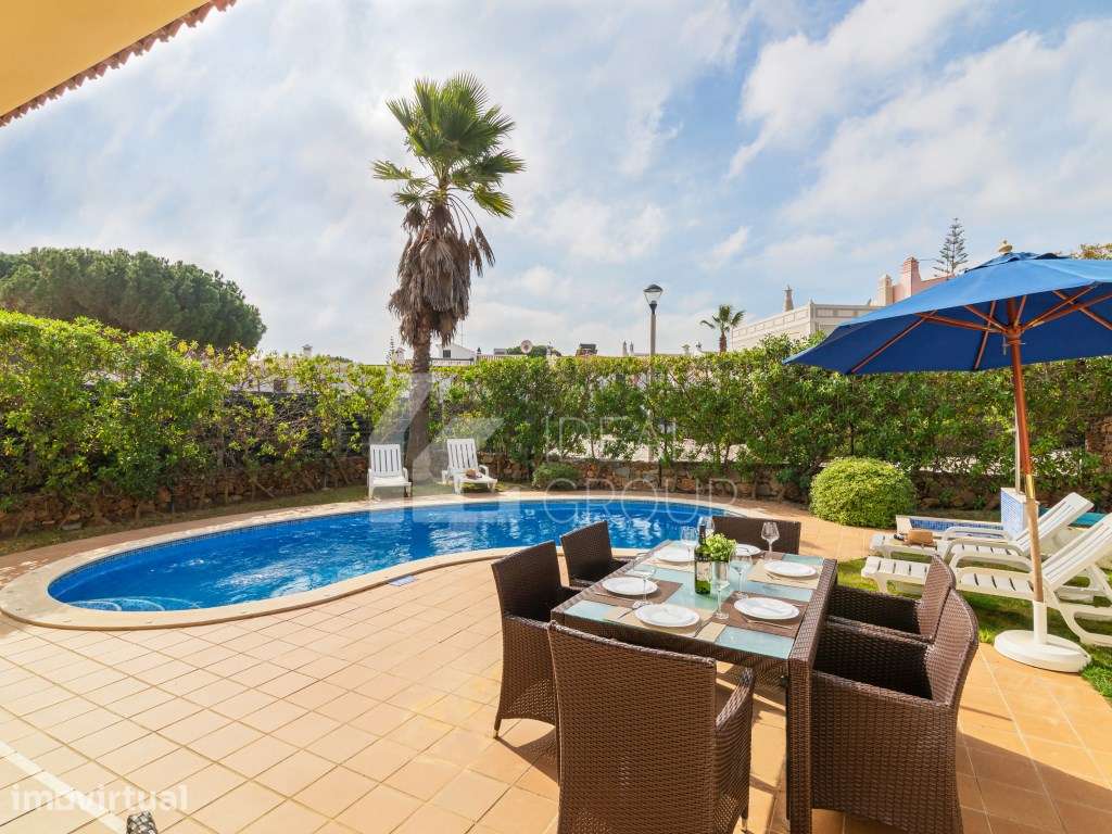 Moradia T4 com piscina - Vilamoura - Grande imagem: 3/27