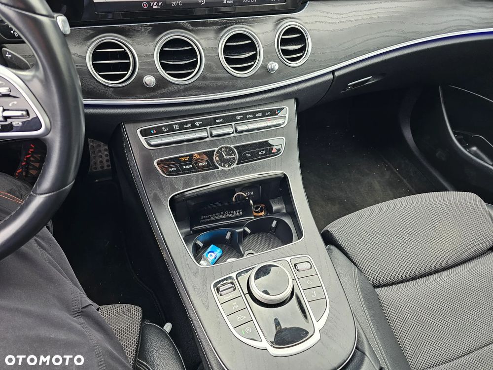 Mercedes-Benz Klasa E 220 d Avantgarde - 24
