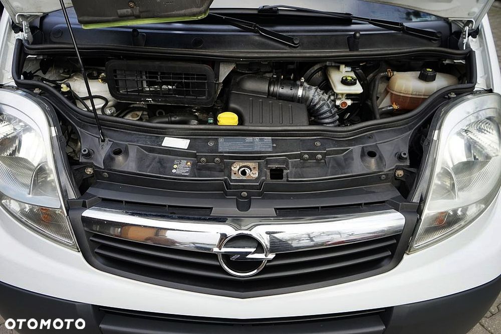Opel Vivaro - 15