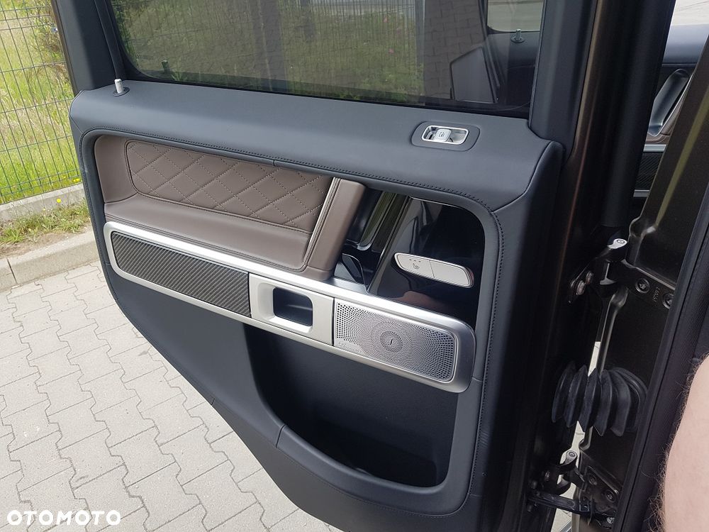 Mercedes-Benz Klasa G AMG 63 AMG Speedshift 9G-TRONIC Exclusive - 34