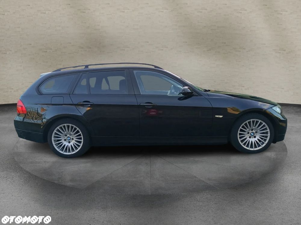 BMW Seria 3 320i Edition Exclusive - 32