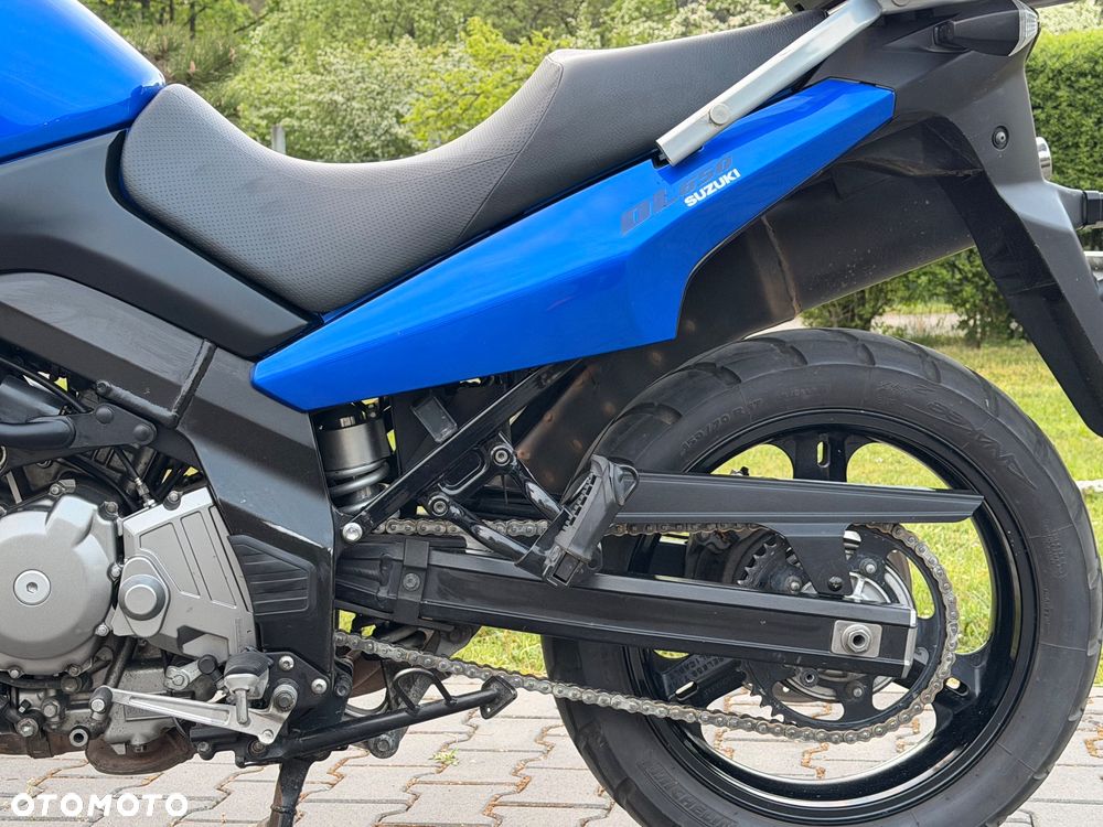 Suzuki DL - 16