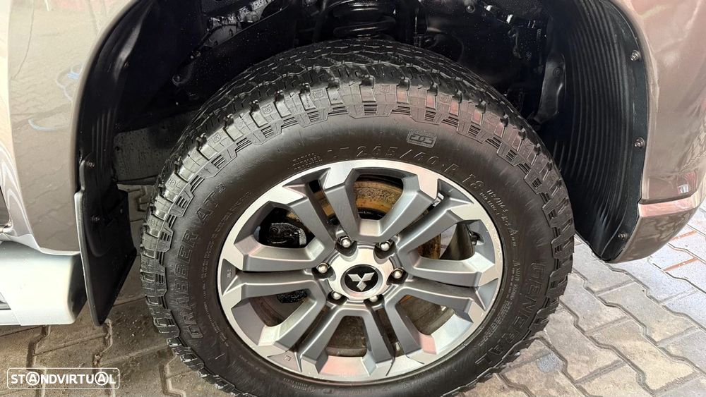 Mitsubishi L200 2.3 DI-D Strakar Space Cab Intense AT 4WD - 26