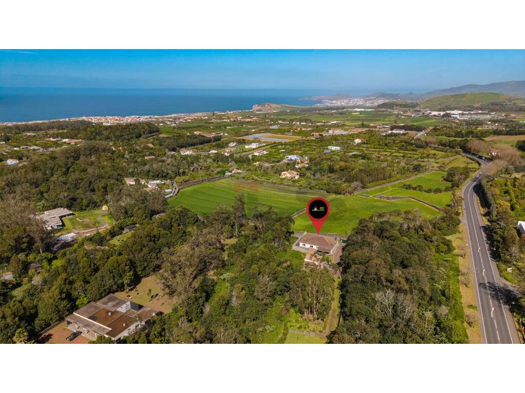 Moradia T3 Contemporânea com Grande Jardim em Rabo de Peixe , São M... - Grande imagem: 5/59