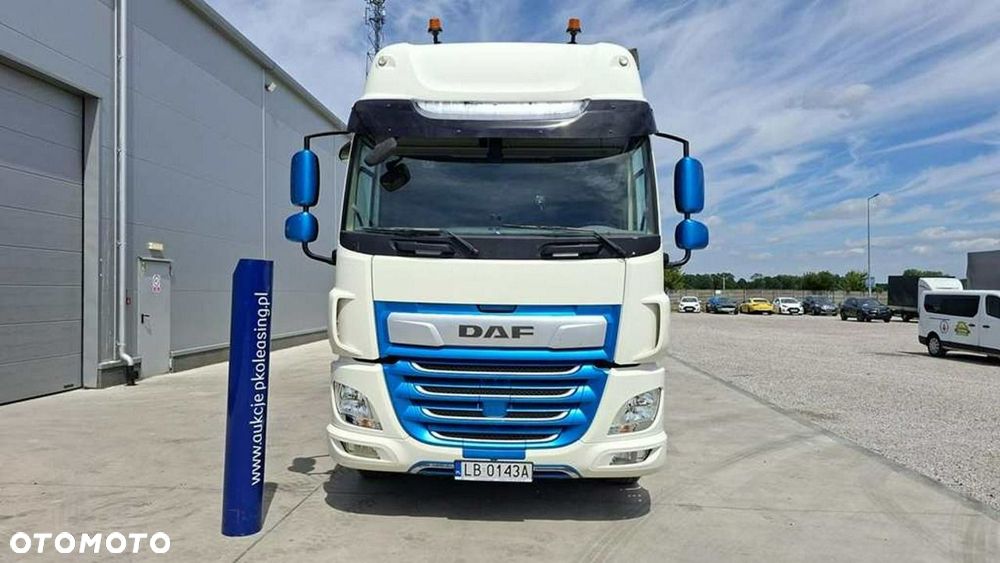 DAF CF 320 - 2