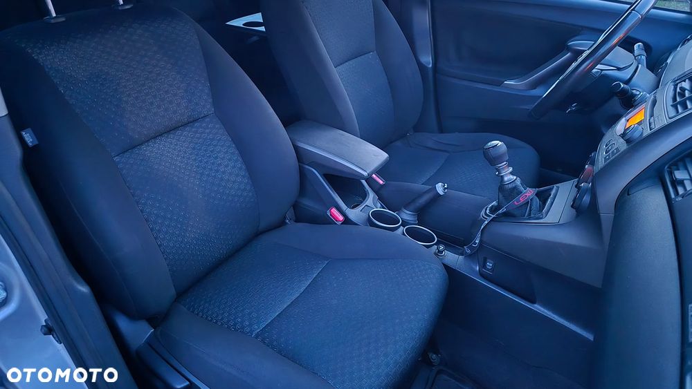 Toyota Verso 1.8 Sol 7os - 15