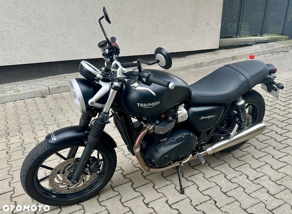 Triumph Street Twin - 1