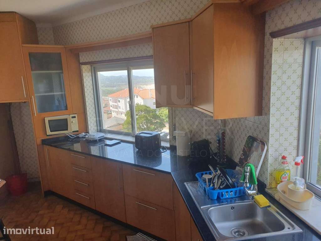 Apartamento T3 para arrendamento com excelentes áreas e vista privi... - Grande imagem: 4/11