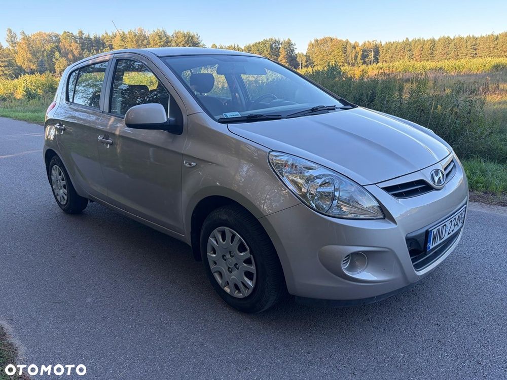 Hyundai i20 - 16