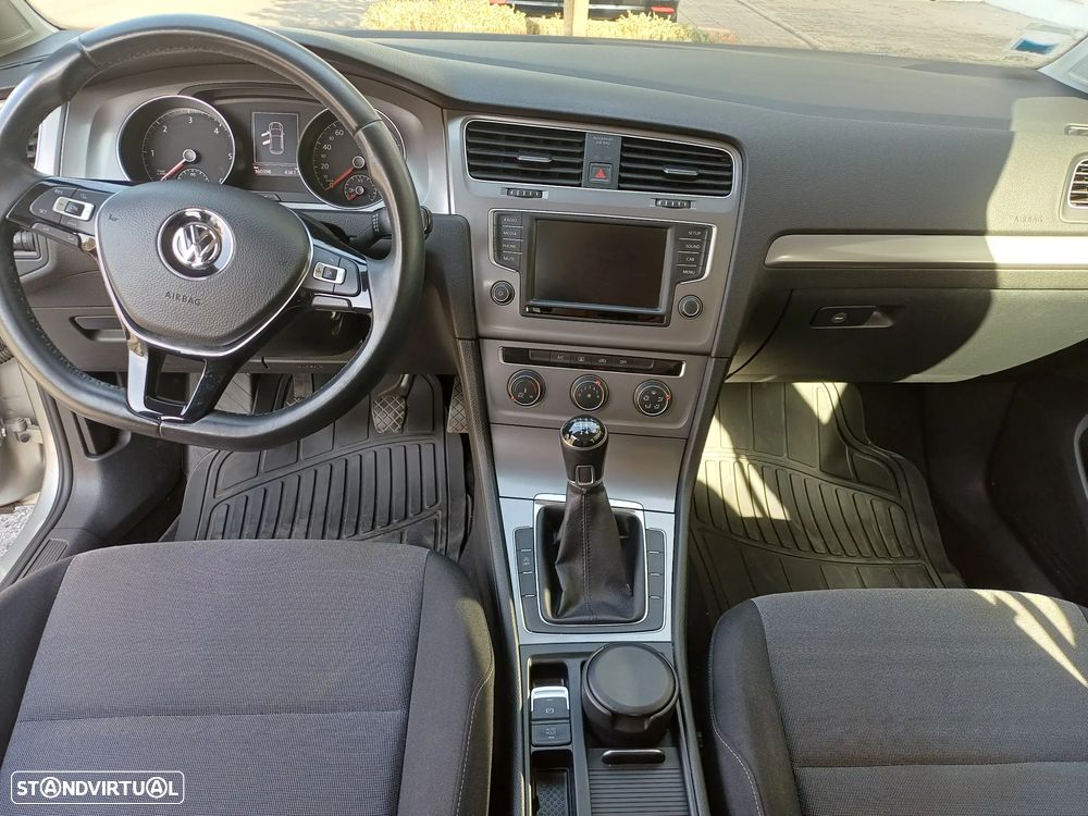 VW Golf 1.6 TDI Trendline - 5