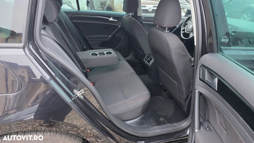 Volkswagen Golf 2.0 TDI BlueMotion Technology Cup - 11