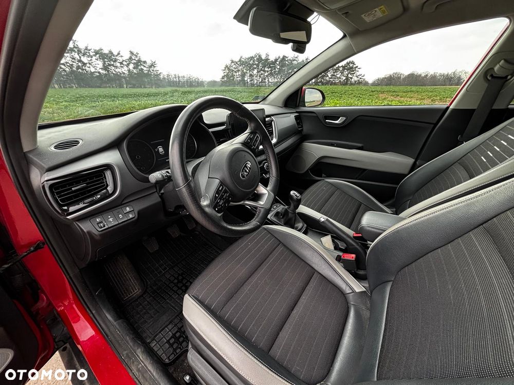 Kia Stonic 1.0 T-GDI MHEV L Business Line - 10