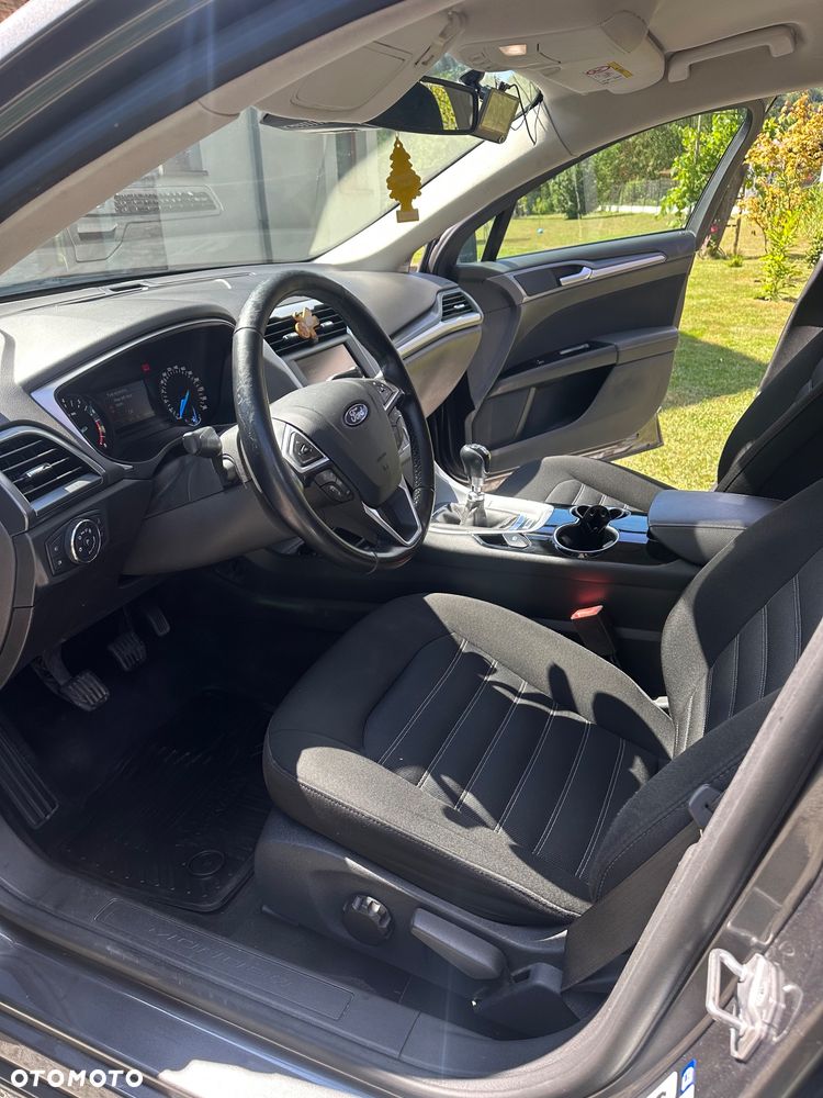 Ford Mondeo 1.5 EcoBoost Titanium - 9