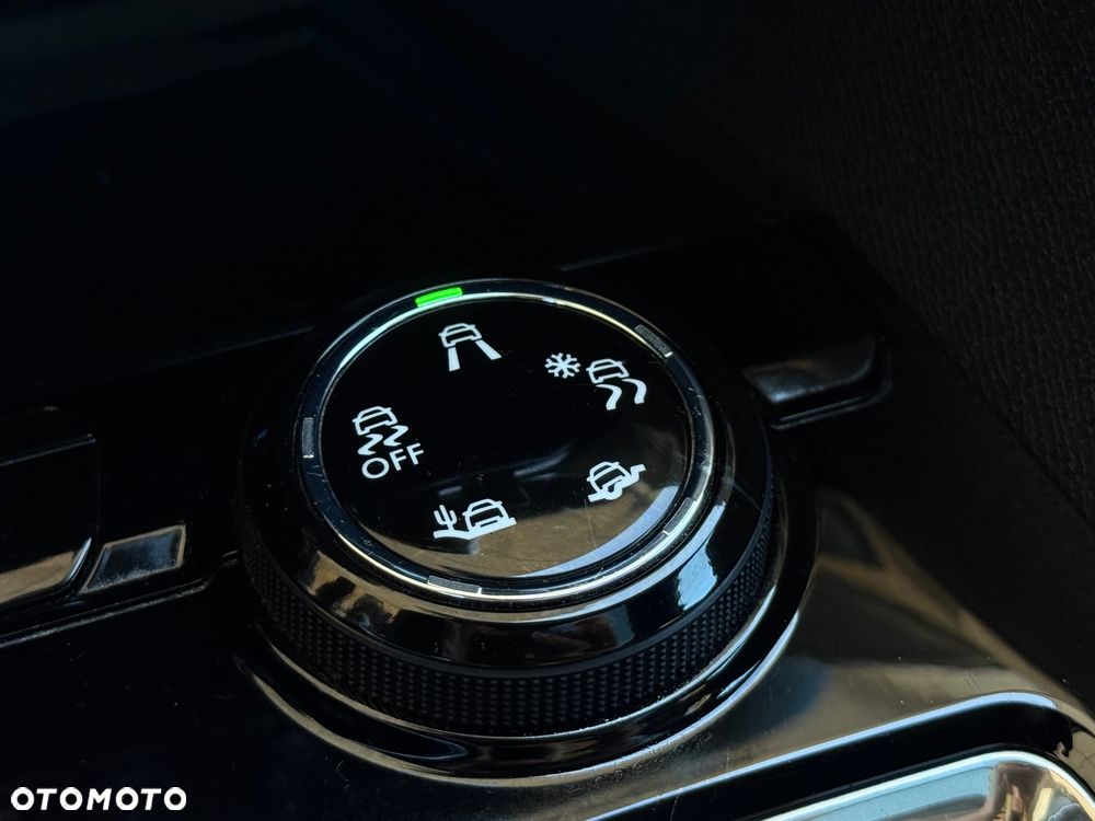 Peugeot 3008 BlueHDi 180 Stop & Start EAT8 GT - 27