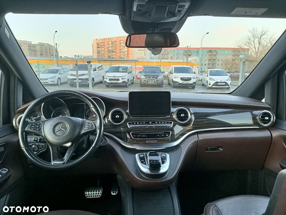 Mercedes-Benz Klasa V 250 BlueTEC lang 7G-TRONIC Edition 1 - 16