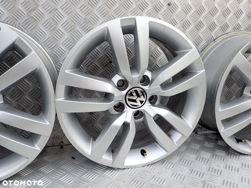 FELGI ALUMINIOWE VW TIGUAN 6,5X16 ET33 5N0601025R - 5