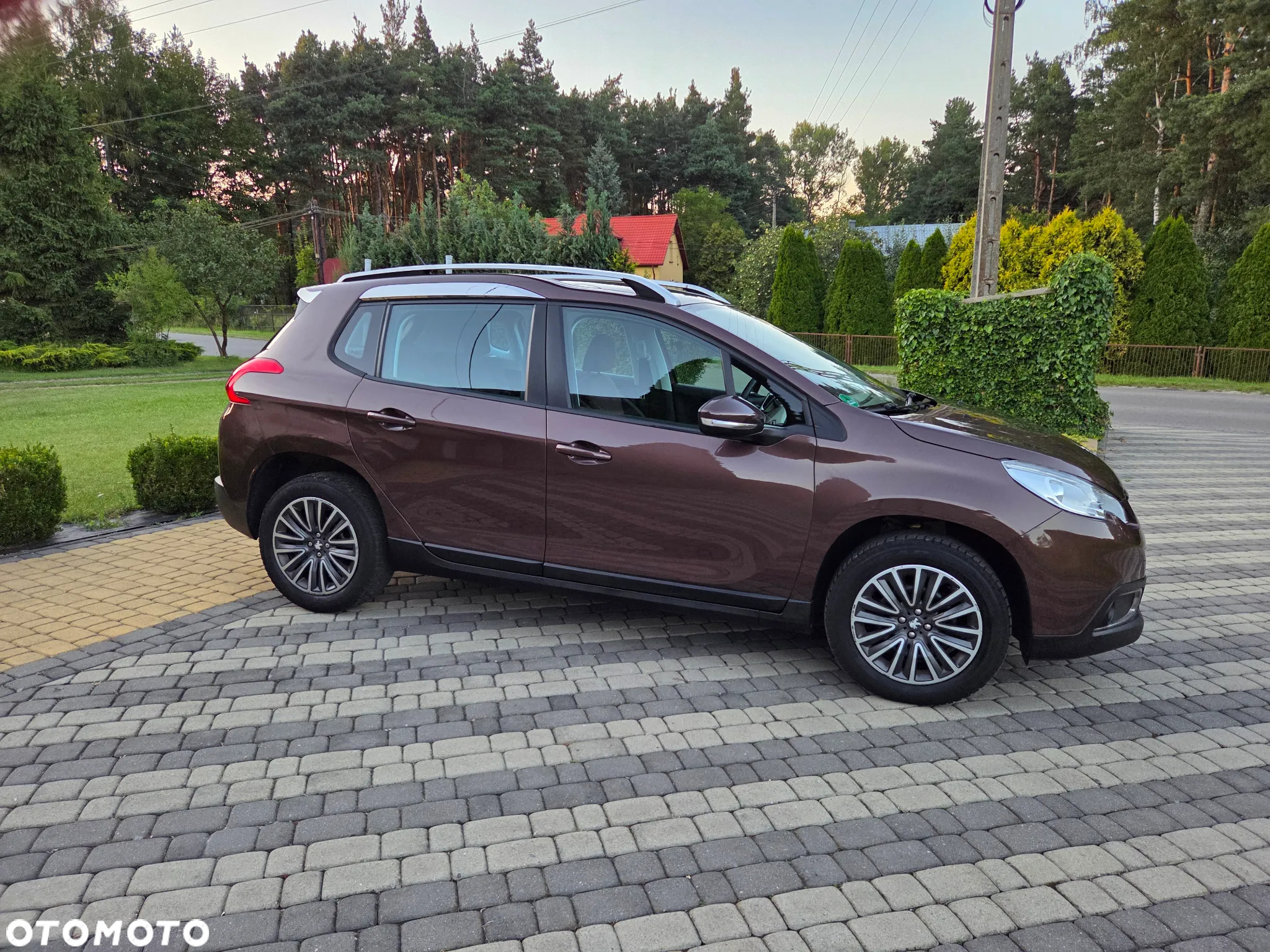 Peugeot 2008 e-HDi FAP 92 STOP & START Allure - 34