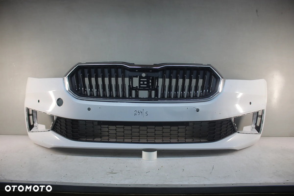 ZDERZAK PRZÓD PRZEDNI SKODA FABIA IV 4 6VA + GRILL