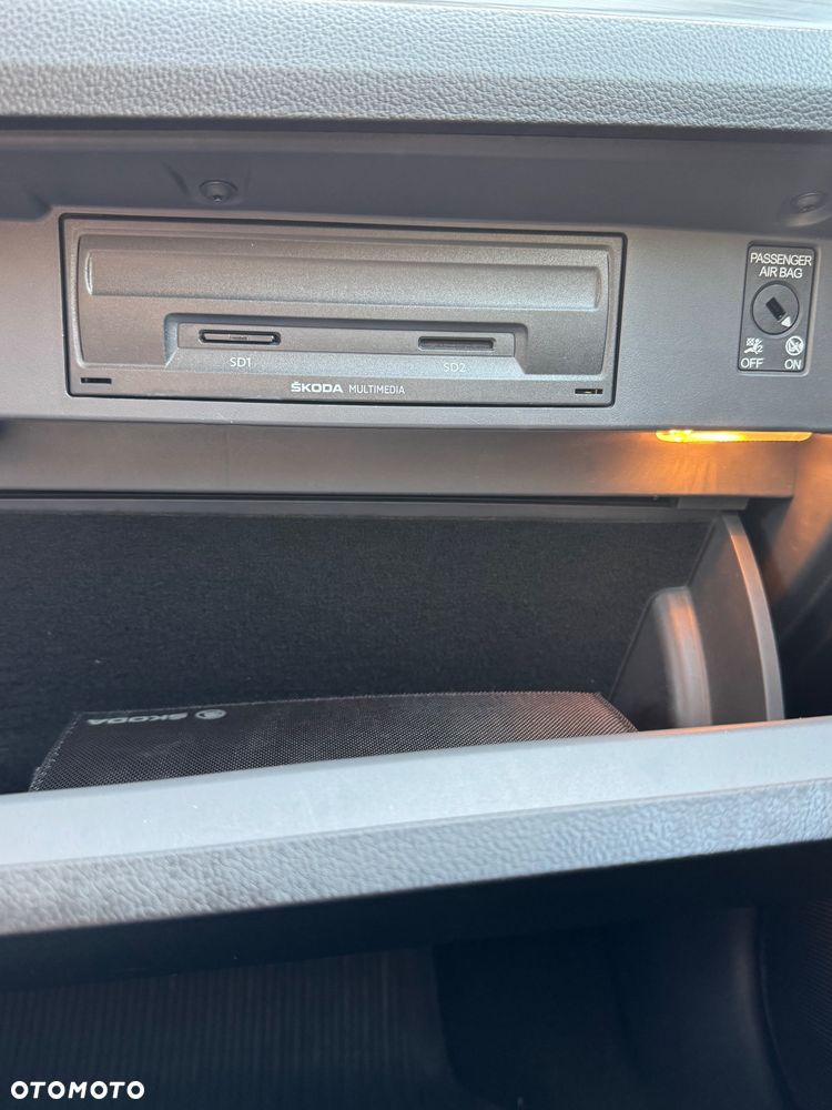 Skoda Superb 2.0 TDI Style DSG - 19