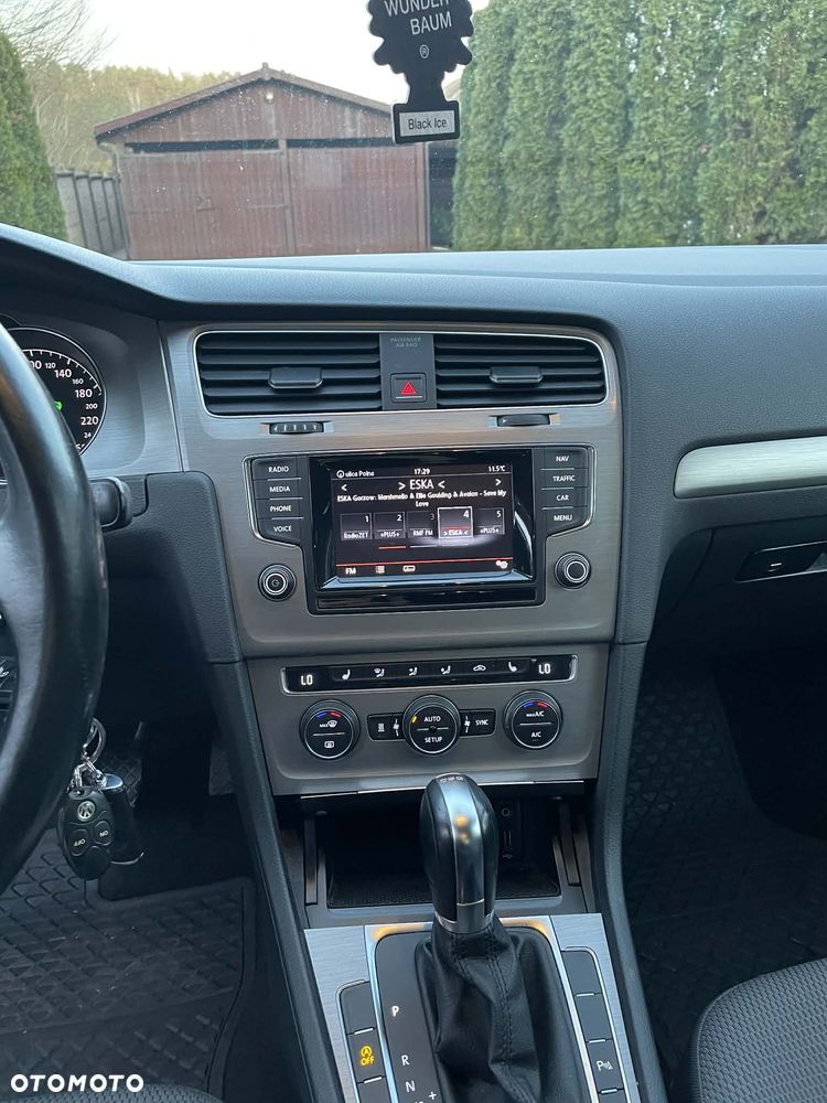 Volkswagen Golf 1.6 TDI BlueMot Comfortline DSG - 12