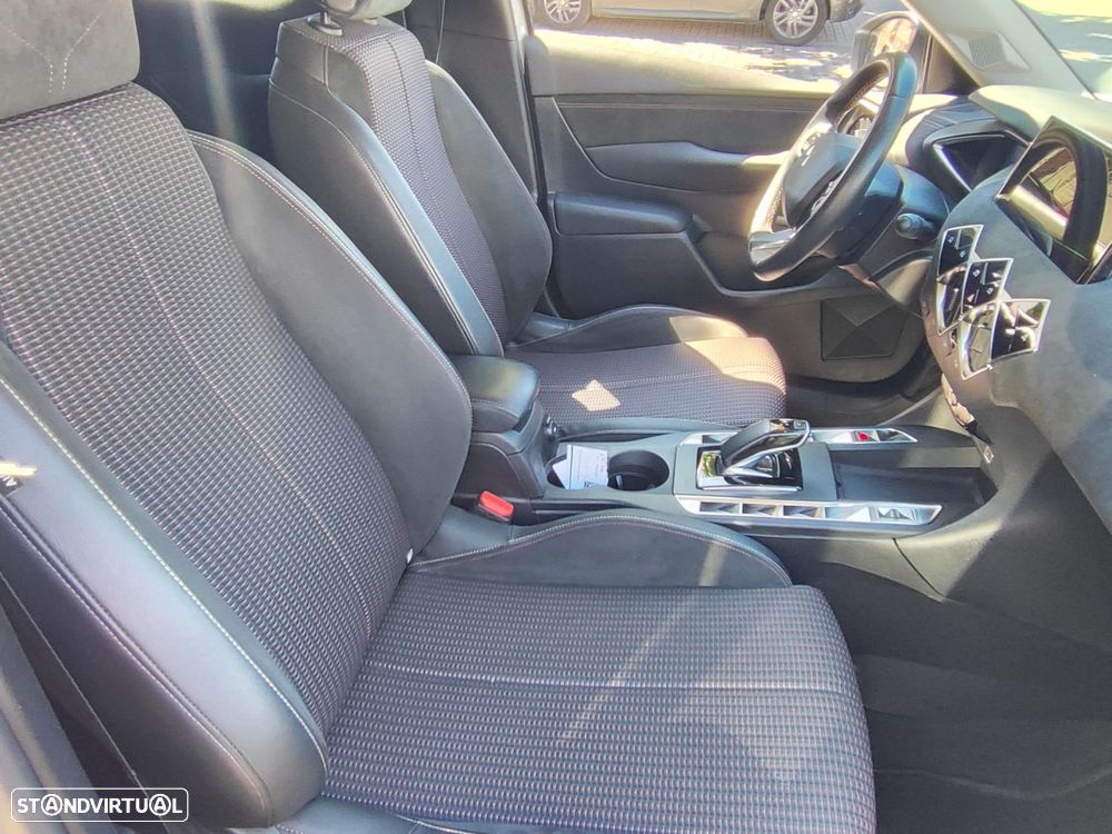 DS DS3 E-Tense Performance Line - 12