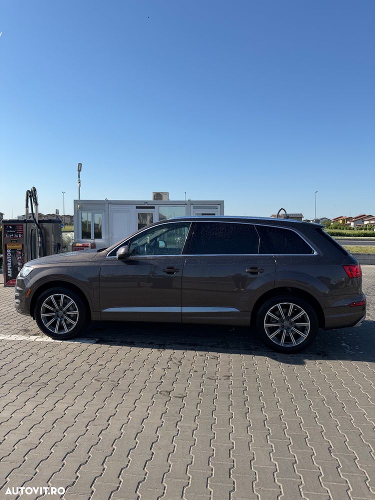 Audi Q7 - 7