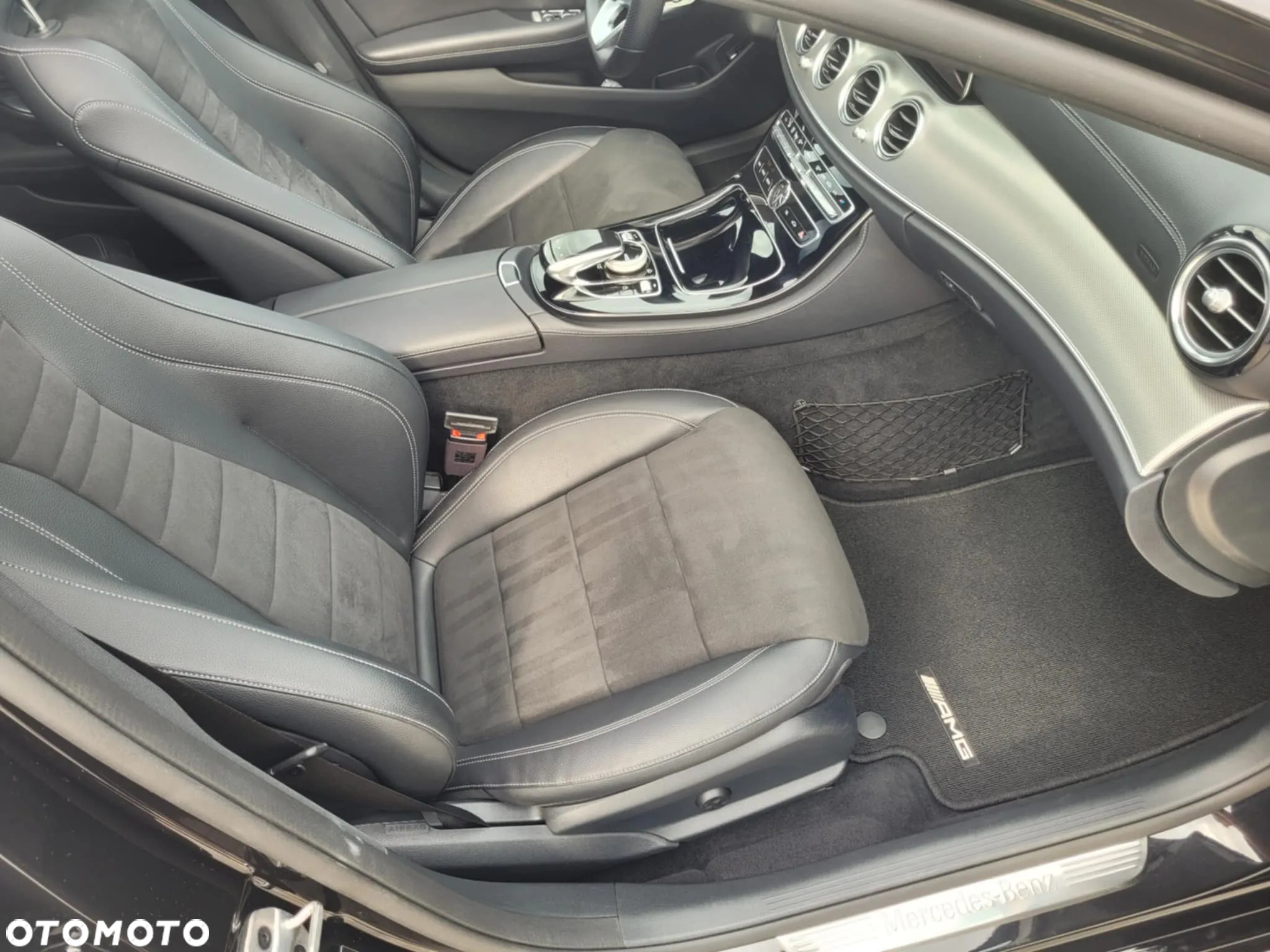 Mercedes-Benz Klasa E 220 d 4-Matic 9G-TRONIC - 15