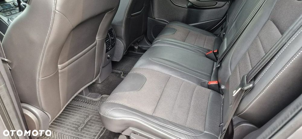 Ford Kuga - 23