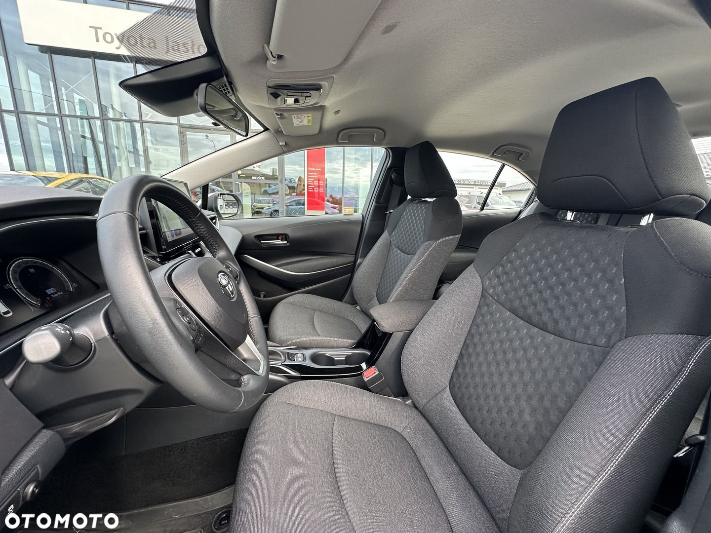 Toyota Corolla 1.8 Hybrid Comfort - 9