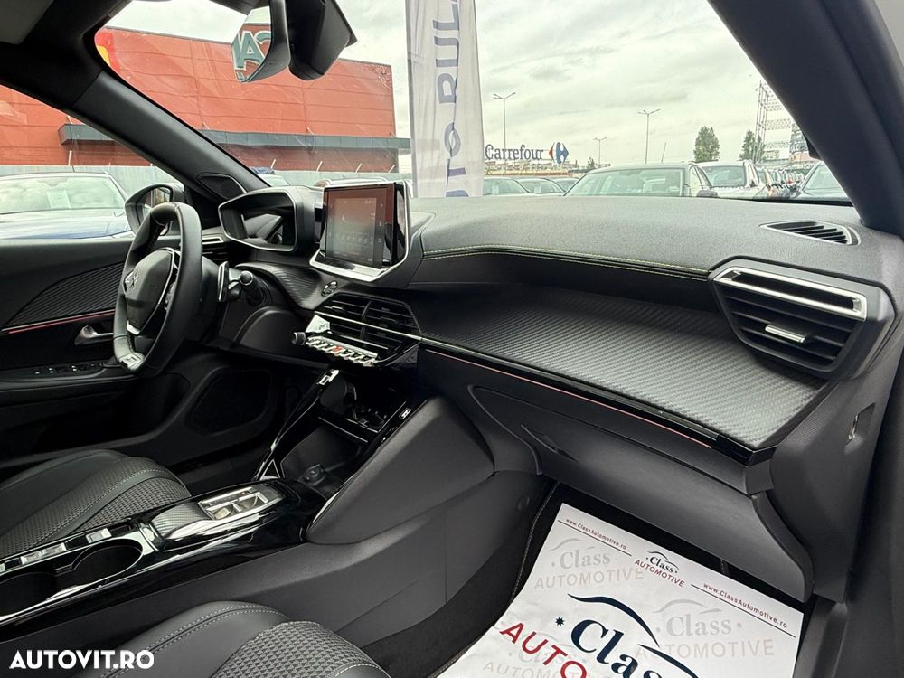 Peugeot 2008 1.2 L PureTech STT EAT8 GT Line - 27