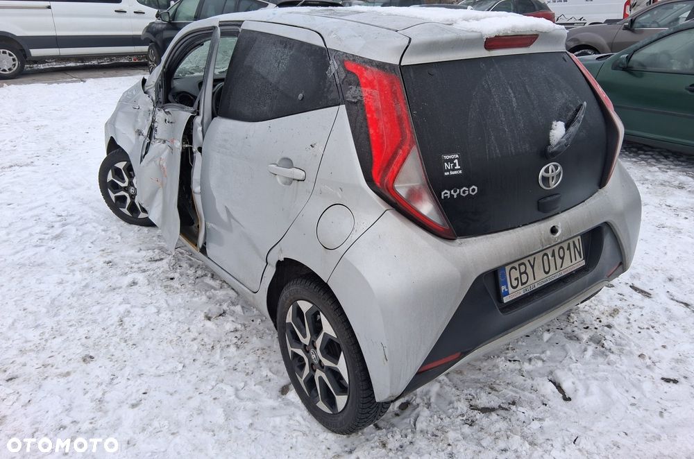 Toyota Aygo 1.0 VVT-i Color Edition - 6