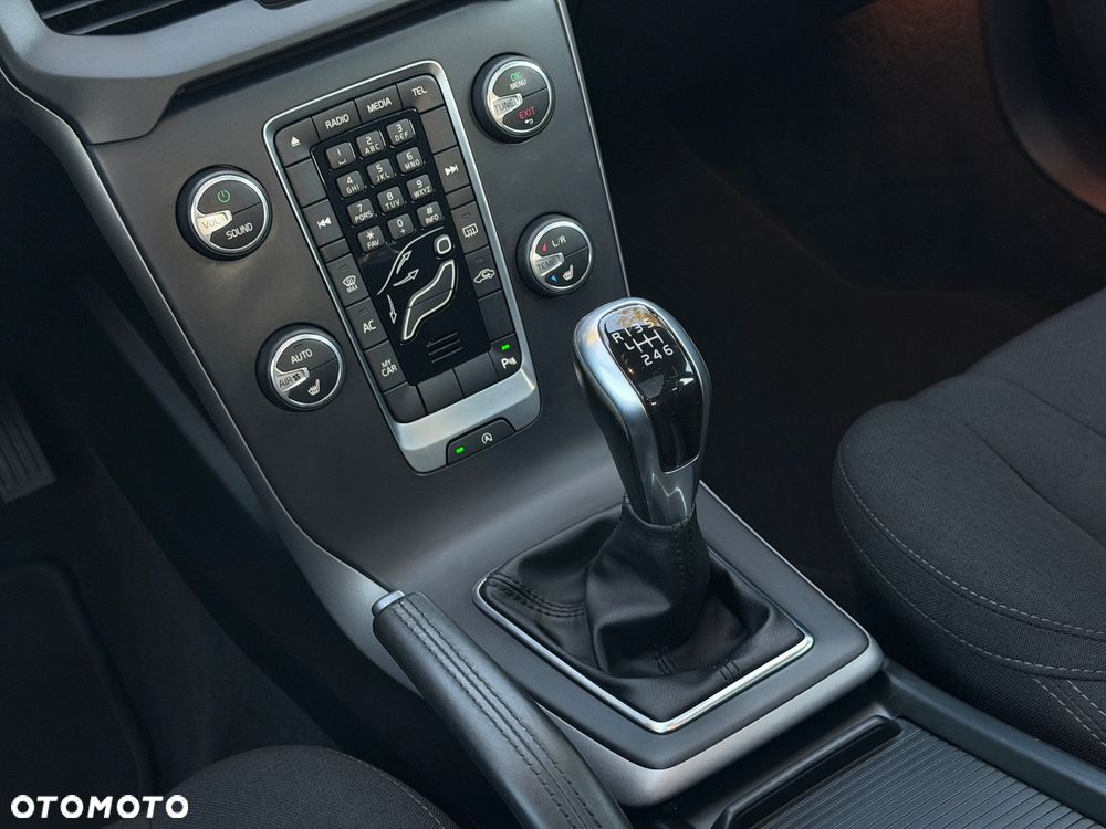 Volvo V40 Cross Country D2 Kinetic - 17