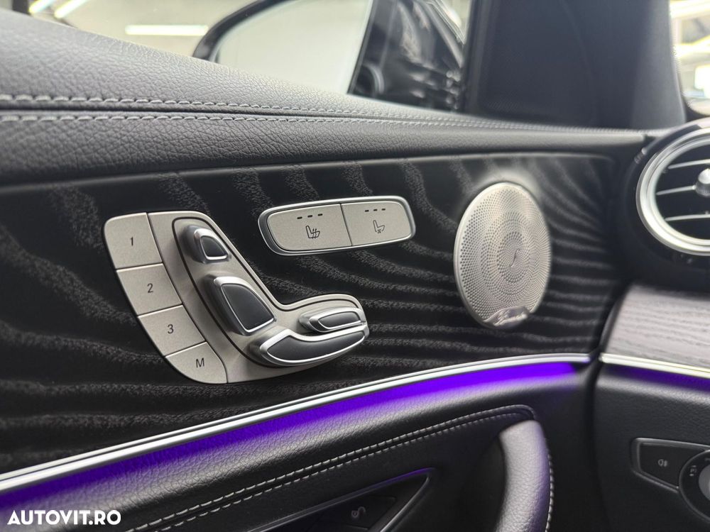 Mercedes-Benz E 300 de 4Matic 9G-TRONIC AMG Line - 9