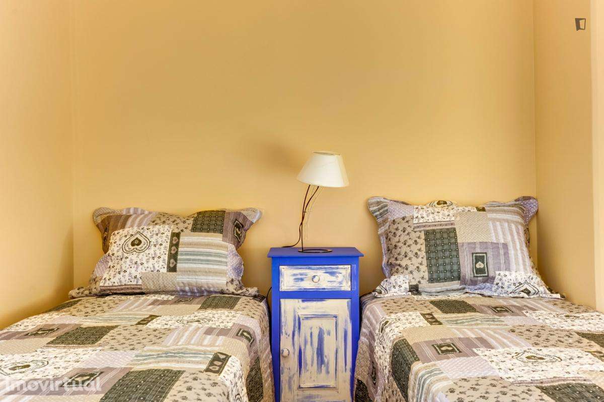 Apartamento com 1 quartos - localizado em Montes Claros Coimbra - Grande imagem: 4/9