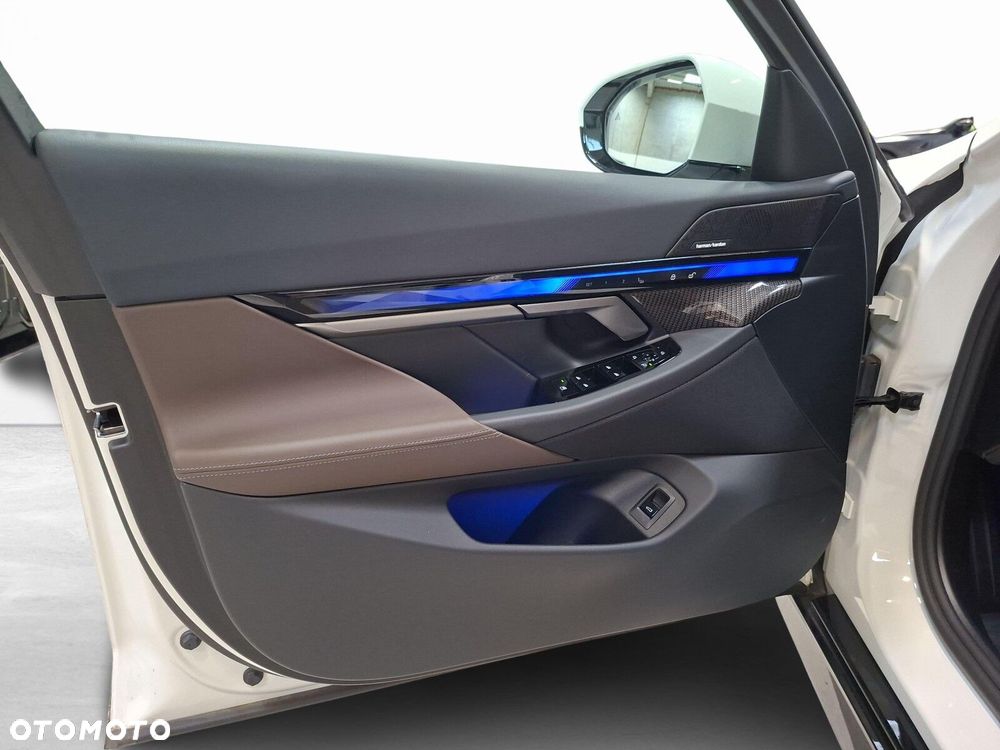 BMW Seria 5 - 12