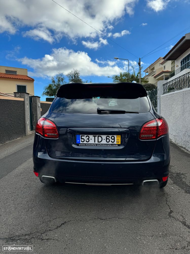 Porsche Cayenne S - 3