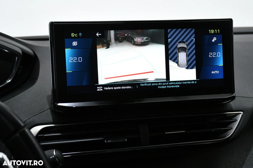 Peugeot 3008 1.2 PureTech Turbo S&S EAT6 Allure - 16