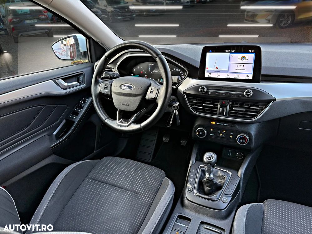 Ford Focus 1.5 EcoBlue Start-Stopp-System COOL&CONNECT DESIGN - 24