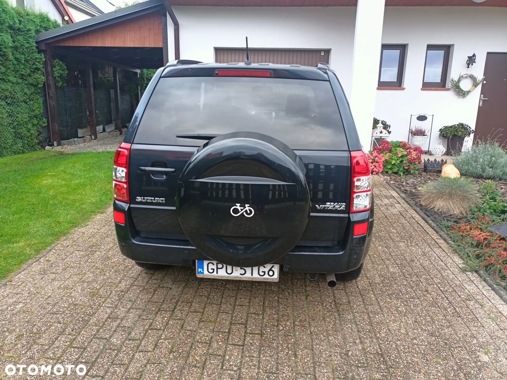 Suzuki Grand Vitara 2.0 - 11