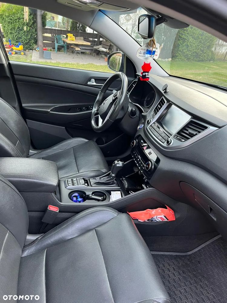 Hyundai Tucson 2.0 CRDI 4WD Automatik Style - 8