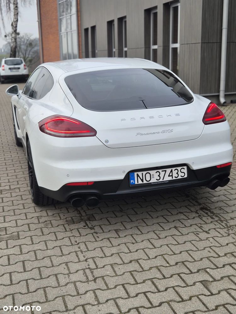 Porsche Panamera GTS PDK - 24