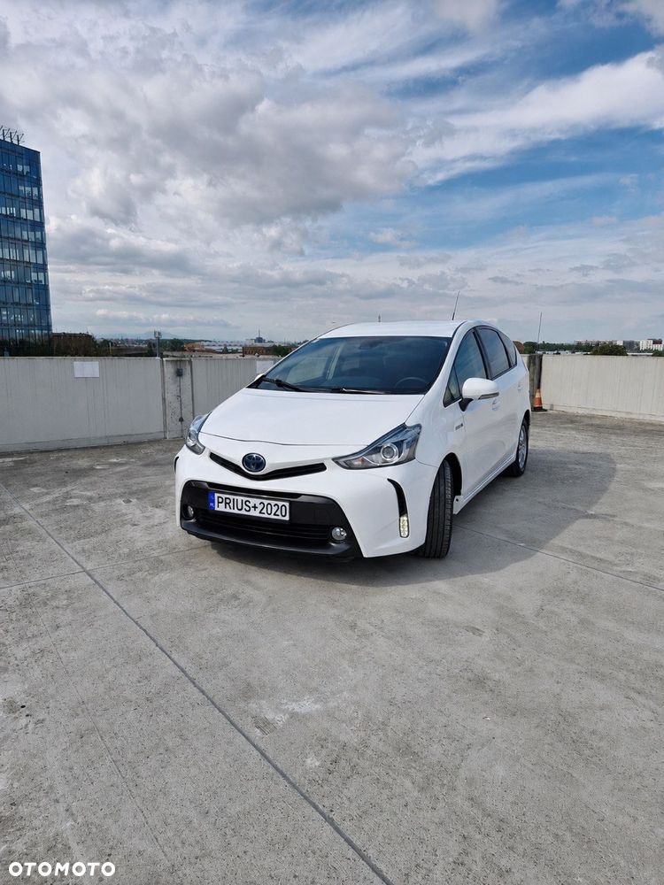 Toyota Prius+ (Hybrid) - 10