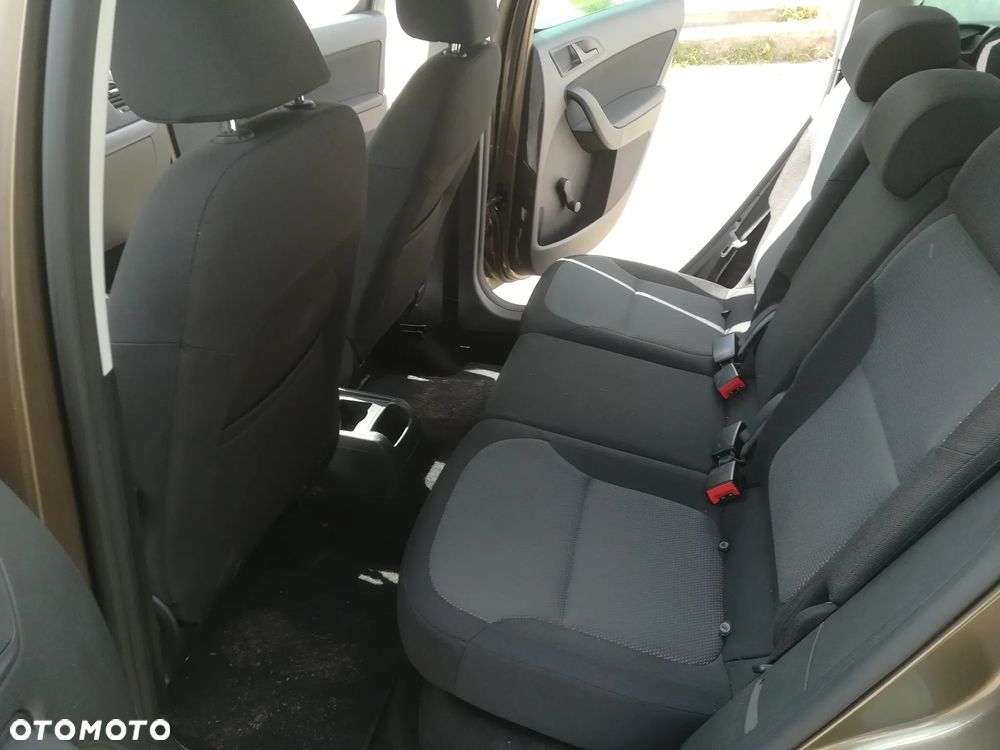 Skoda Yeti 1.2 TSI FAMILY - 14