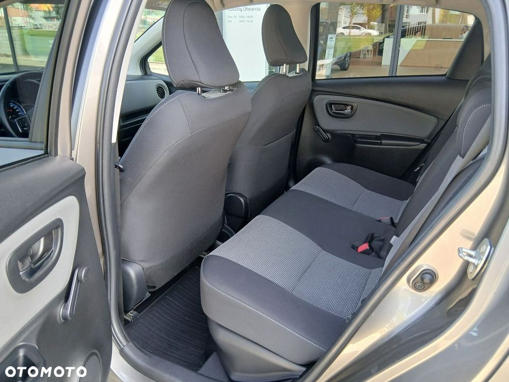 Toyota Yaris Hybrid 100 Premium EU6 - 16