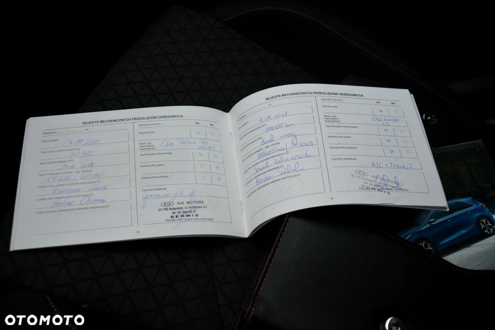 Kia Ceed - 32