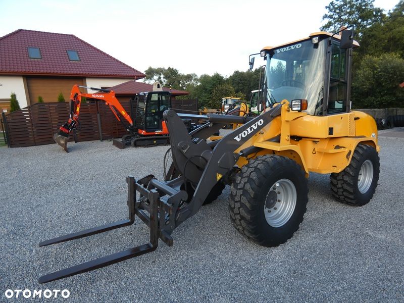 Volvo L30B PRO / Z Niemiec / ORG. 7.120mtg / Bardzo ładne / - 3